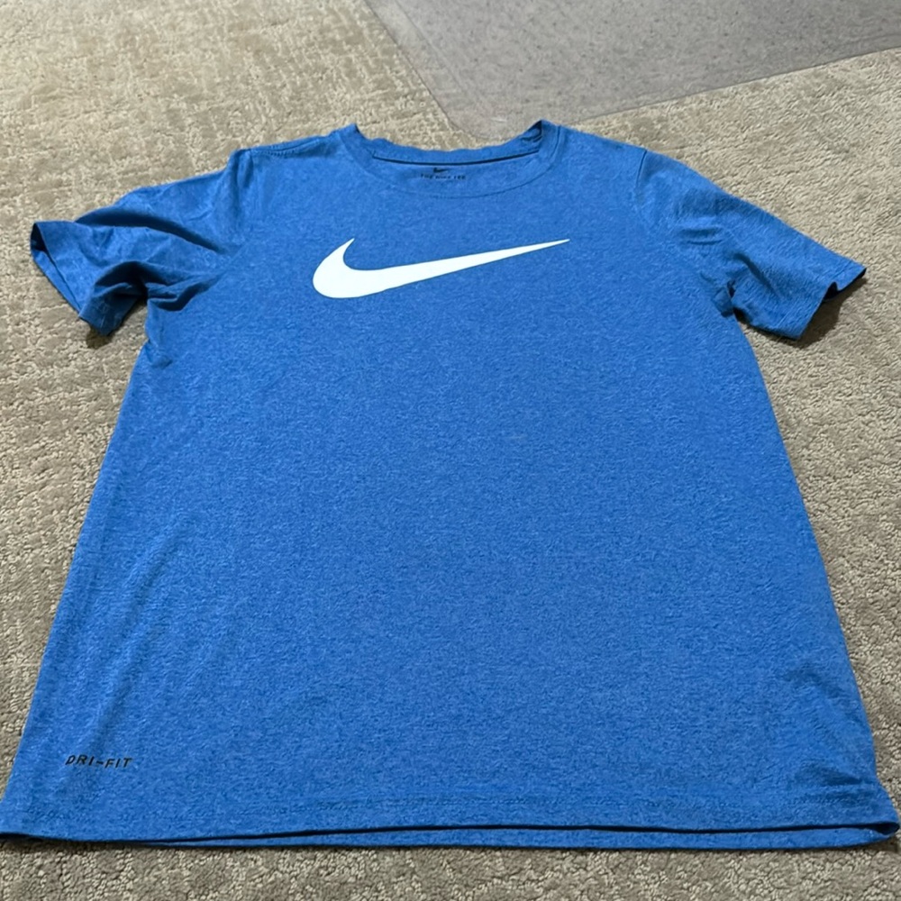 Nike dri-fit tshirt, youth large